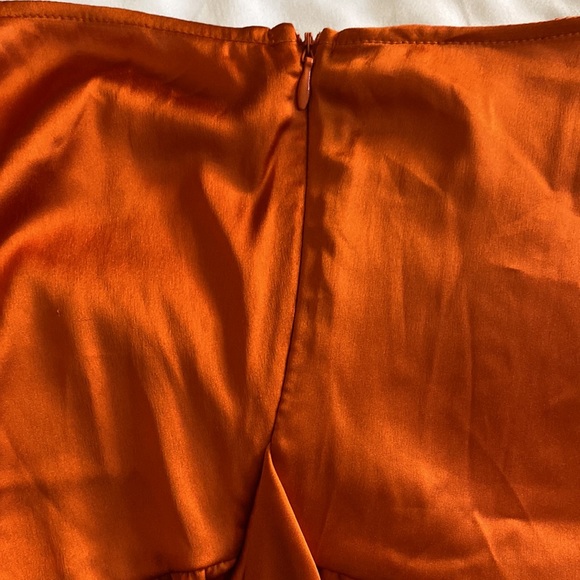 Sleeveless orange top - Picture 6 of 7